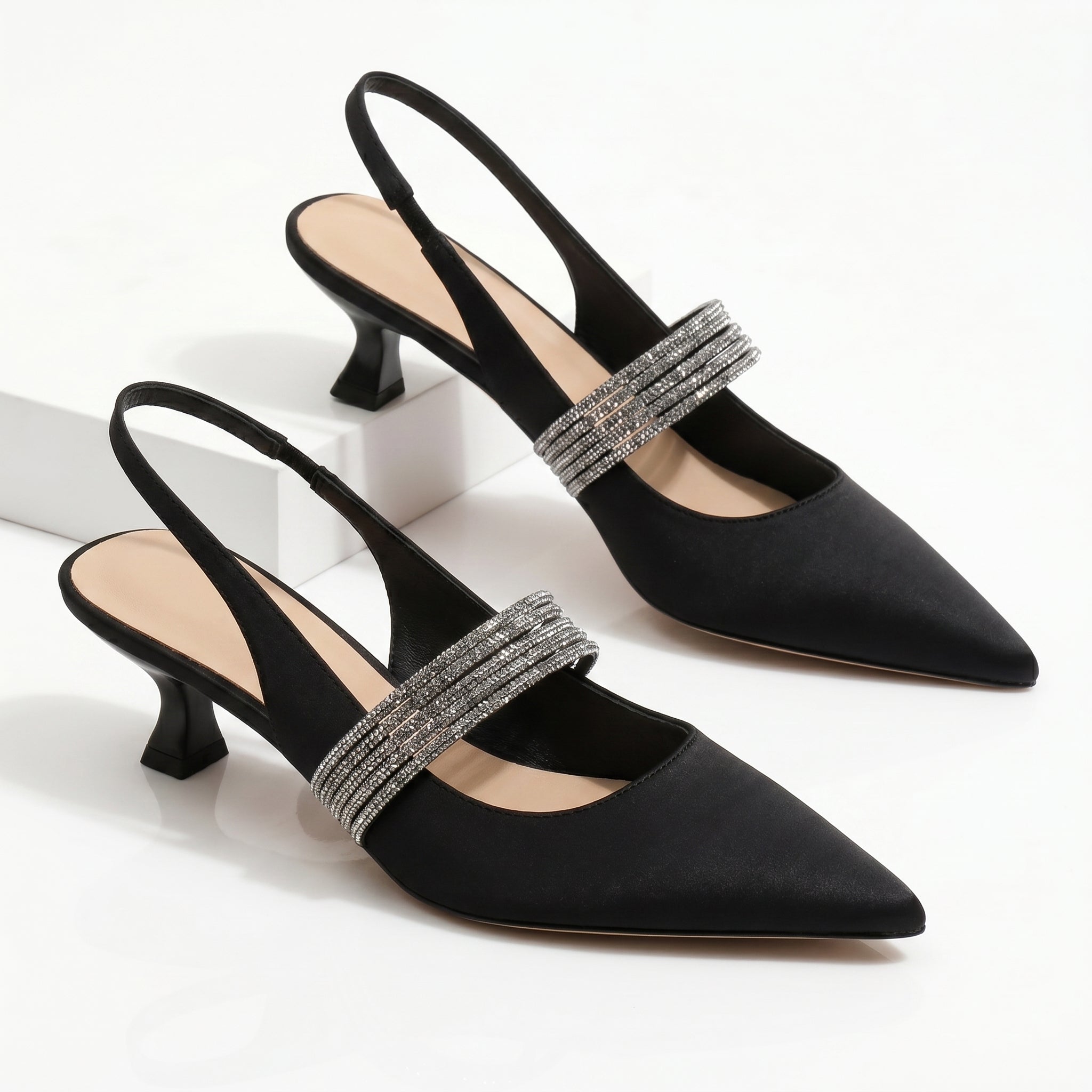 Ariel | Kitten heel -korkokengät kristalleilla